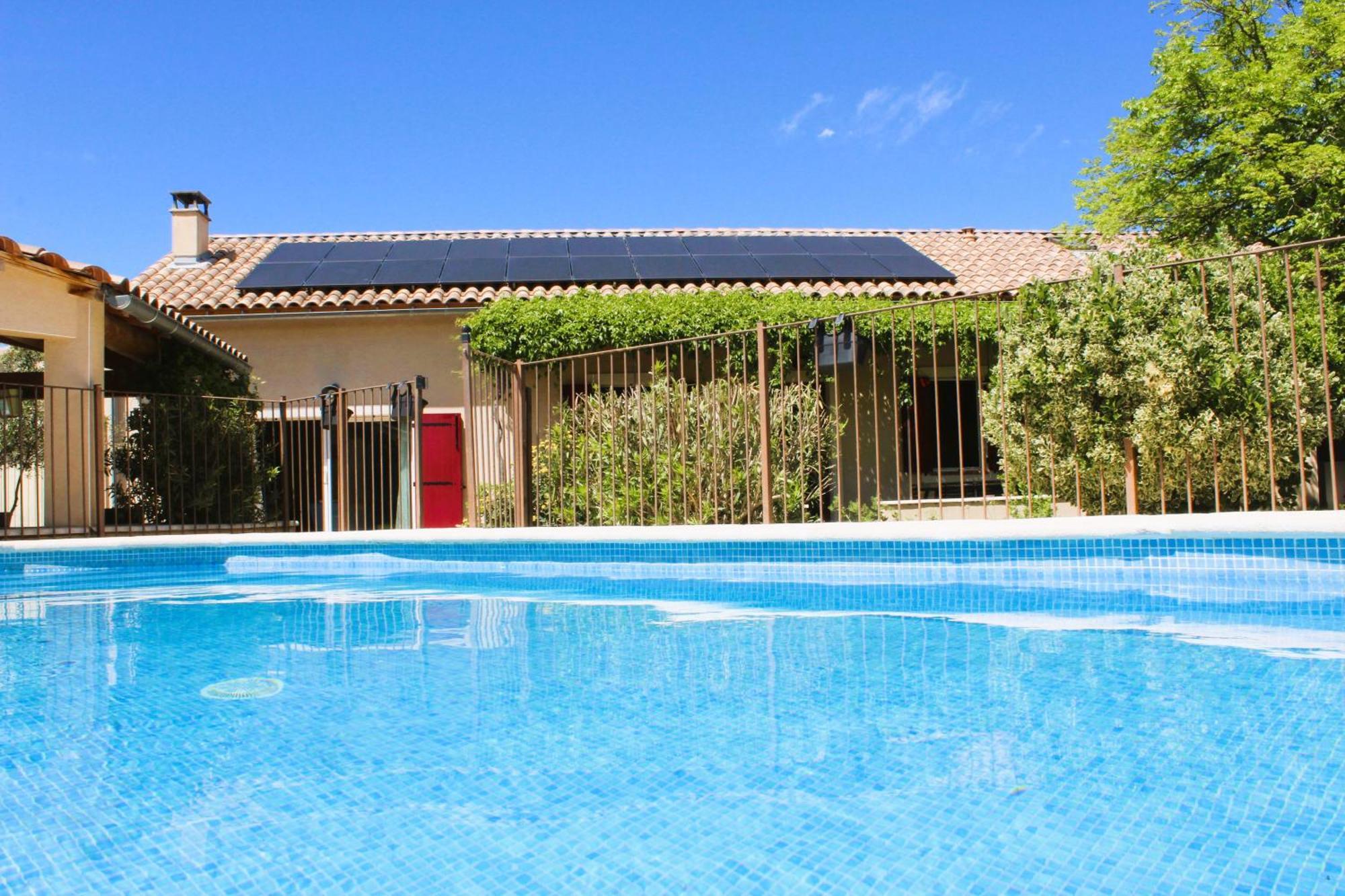 Mas La Gentille ,,, A La Campagne , Beautiful Outdoor , Swimming Pool , Pool House , Nice Green Garden , Bbq ,,, Only For You , Pour Passer Un Sejour Inoubliable Перн-ле-Фонтен Екстер'єр фото